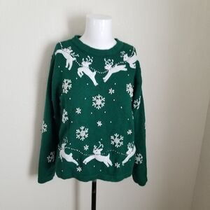 Reference  Point Festive Green Sweater with Reindeer Design Size Petite M